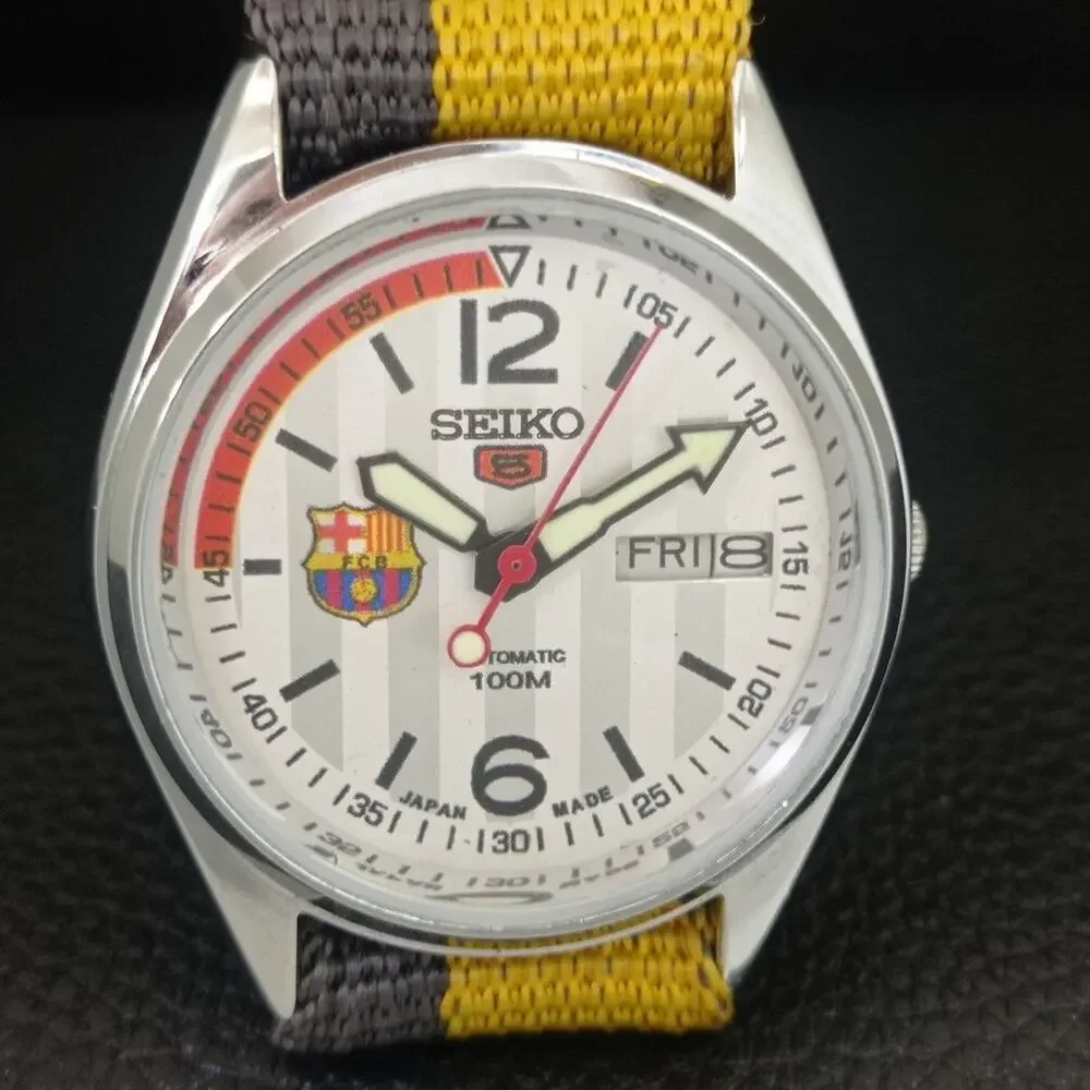 Vintage 1975 FCB Seiko Automatic Mens Silver Watch W/daydate & FCB accents